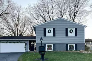 1311 Peachtree Dr, Valparaiso, IN 46383 - Photo 3