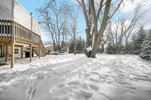 1311 Peachtree Dr, Valparaiso, IN 46383 - Photo 29