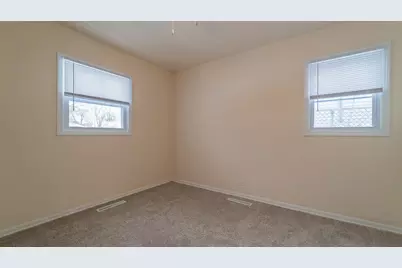 7122 Southeastern Avenue, Hammond, IN 46324 - Photo 19