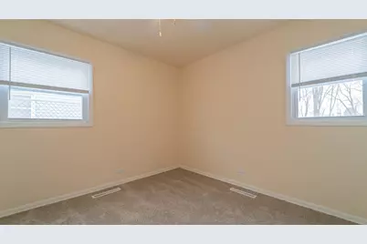 7122 Southeastern Avenue, Hammond, IN 46324 - Photo 17