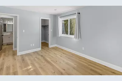 2049 45th Street #101, Highland, IN 46322 - Photo 5