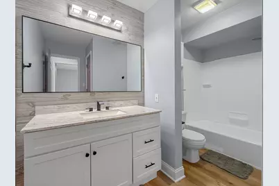 2049 45th Street #101, Highland, IN 46322 - Photo 9