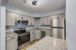 2049 45th St, Highland, IN 46322 - Photo 3