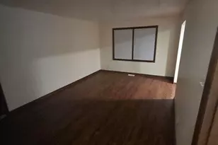 812 W Daumer Rd, Kouts, IN 46347 - Photo 9