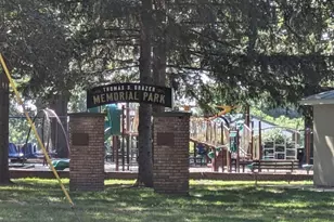 812 W Daumer Rd, Kouts, IN 46347 - Photo 11