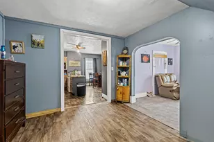 319 E Oak St, Rensselaer, IN 47978 - Photo 3