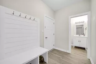 2111 Easton Park Dr, Chesterton, IN 46304 - Photo 11