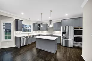 2111 Easton Park Dr, Chesterton, IN 46304 - Photo 5