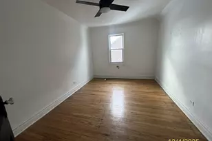 323 Garfield St, Gary, IN 46404 - Photo 11