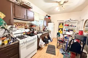 10 E Webb St, Hammond, IN 46320 - Photo 7