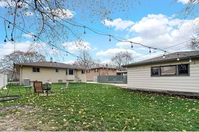 8224 Beech Avenue, Munster, IN 46321 - Photo 27