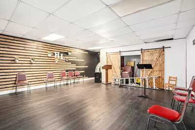 801 E Chicago Avenue, East Chicago, IN 46312 - Photo 17