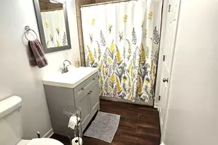 1645 W 40th Ave, Gary, IN 46408 - Photo 11