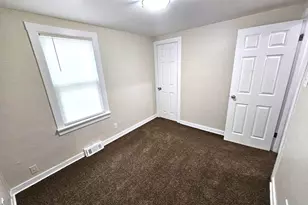 1645 W 40th Ave, Gary, IN 46408 - Photo 13