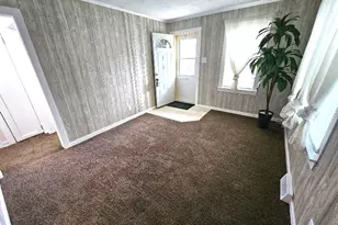 1645 W 40th Ave, Gary, IN 46408 - Photo 5