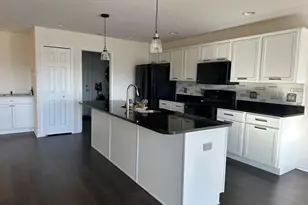 2857 Brisbane Dr, Valparaiso, IN 46385 - Photo 15