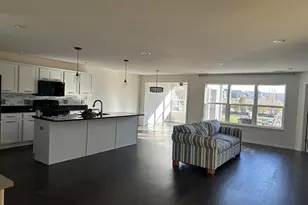 2857 Brisbane Dr, Valparaiso, IN 46385 - Photo 3