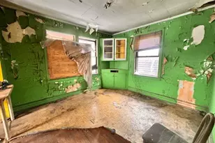 640 Polk St, Gary, IN 46402 - Photo 11