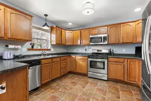 7391 Cedar Creek Cir, Portage, IN 46368 - Photo 11