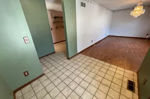 9710 Rustic Dr, Demotte, IN 46310 - Photo 5