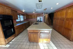 9710 Rustic Dr, Demotte, IN 46310 - Photo 7