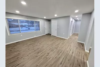 382 Pinewood Drive, Valparaiso, IN 46385 - Photo 5