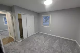 382 Pinewood Dr, Valparaiso, IN 46385 - Photo 13