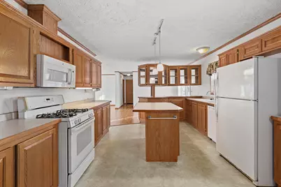 739 S Belford Road, Hebron, IN 46341 - Photo 7