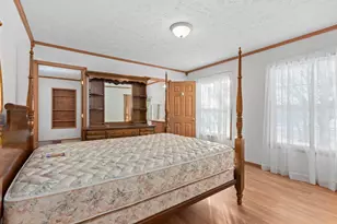 739 S Belford Rd, Hebron, IN 46341 - Photo 9