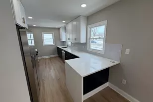 714 N Rensselaer St, Griffith, IN 46319 - Photo 5