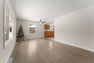 2782 Eleanor St, Portage, IN 46368 - Photo 5