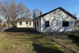 204 S Colorado St, Hobart, IN 46342 - Photo 17