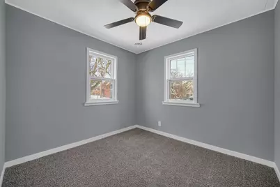 204 S Colorado Street, Hobart, IN 46342 - Photo 7