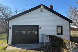 204 S Colorado St, Hobart, IN 46342 - Photo 17