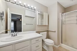 374 Glenallyn Dr, Valparaiso, IN 46383 - Photo 7