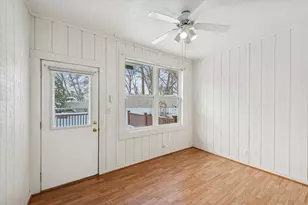 374 Glenallyn Dr, Valparaiso, IN 46383 - Photo 13