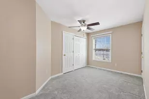 374 Glenallyn Dr, Valparaiso, IN 46383 - Photo 9