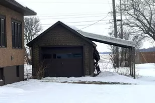 105 E Allen St, Kentland, IN 47951 - Photo 3