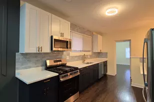 308 Pierce St, Gary, IN 46402 - Photo 7