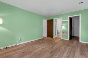 8745 Janeway Ct, Munster, IN 46321 - Photo 11