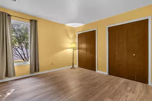 8745 Janeway Ct, Munster, IN 46321 - Photo 13