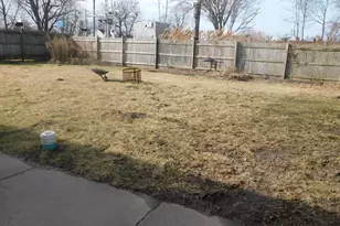 902 N Wood St, Griffith, IN 46319 - Photo 5