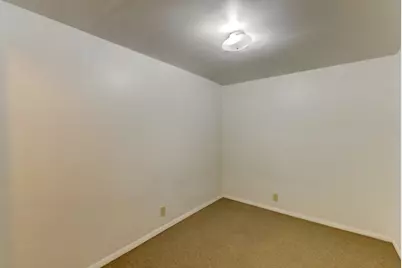 902 N Wood Street, Griffith, IN 46319 - Photo 11