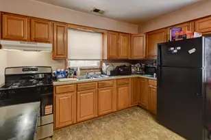 902 N Wood St, Griffith, IN 46319 - Photo 17