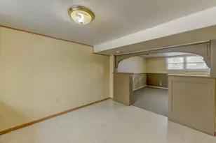 902 N Wood St, Griffith, IN 46319 - Photo 7