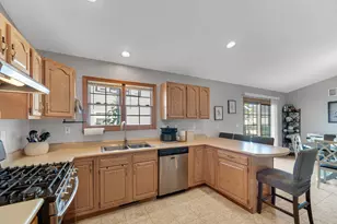 10845 Park St, Crown Point, IN 46307 - Photo 7