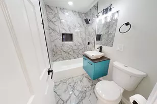 4252 W 21st Ave, Gary, IN 46404 - Photo 19