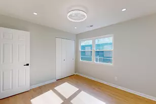 4252 W 21st Ave, Gary, IN 46404 - Photo 17