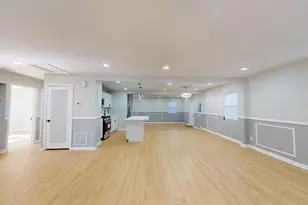 4252 W 21st Ave, Gary, IN 46404 - Photo 3