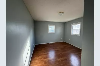 5706 W 43rd Avenue, Gary, IN 46408 - Photo 7